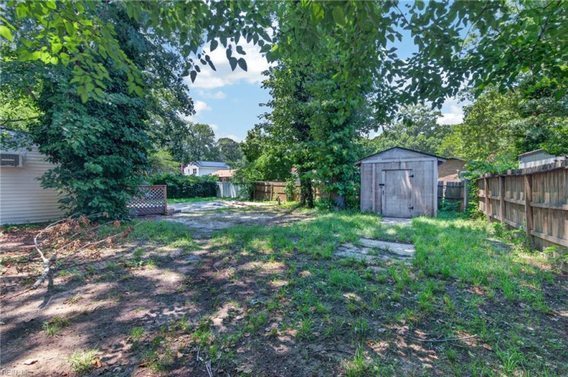 Photo 37 of 39 residential for sale in Hampton virginia