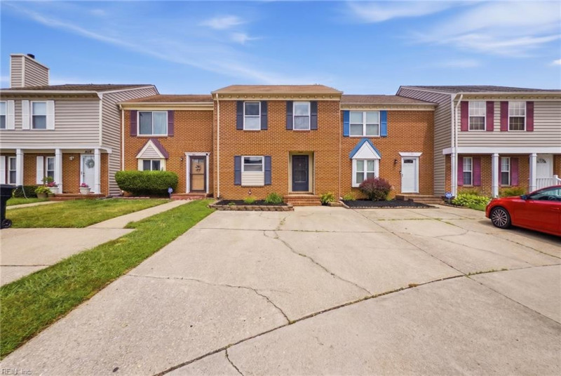Photo 1 of 39 residential for sale in Virginia Beach virginia