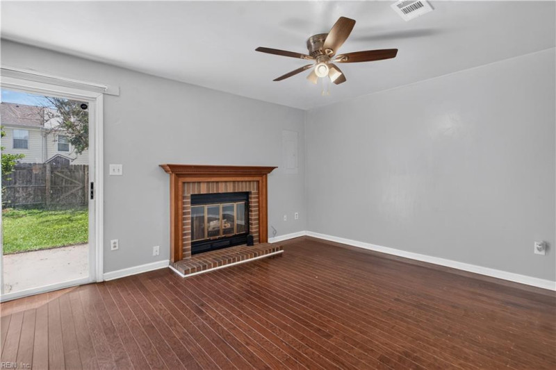 Photo 19 of 39 residential for sale in Virginia Beach virginia