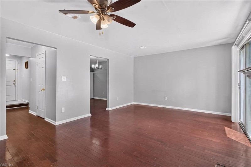 Photo 21 of 39 residential for sale in Virginia Beach virginia