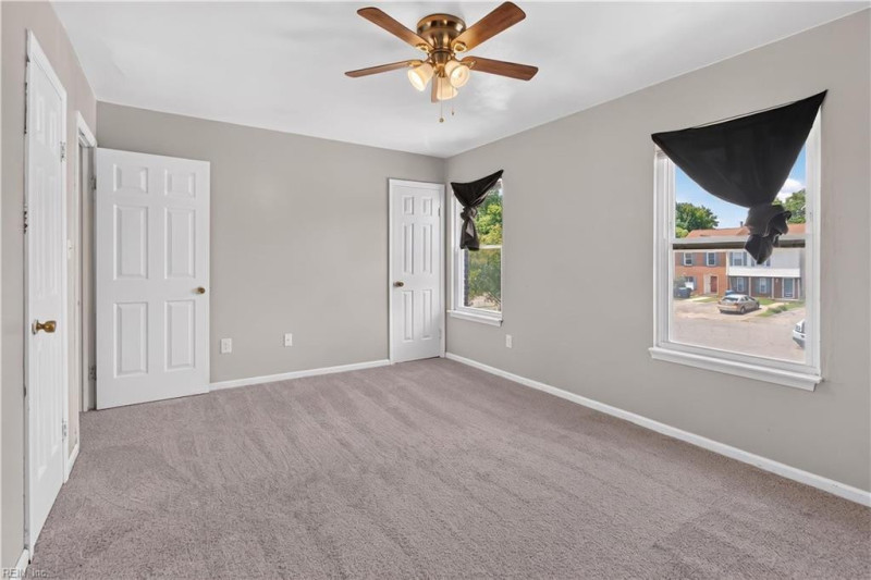 Photo 35 of 39 residential for sale in Virginia Beach virginia
