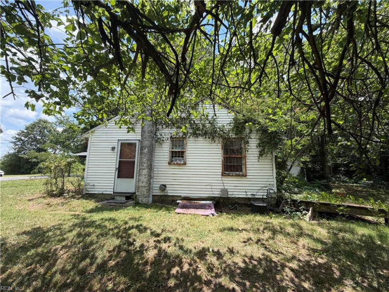Photo 4 of 6 residential for sale in Norfolk virginia Photo 4 of 6 residential for sale in Norfolk virginia