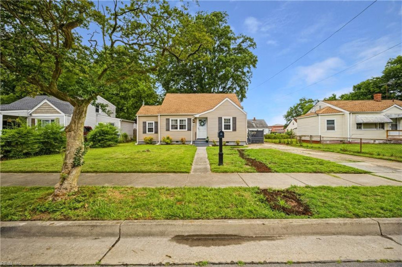 Photo 29 of 31 residential for sale in Norfolk virginia Photo 29 of 31 residential for sale in Norfolk virginia