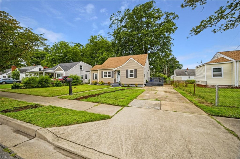 Photo 30 of 31 residential for sale in Norfolk virginia Photo 30 of 31 residential for sale in Norfolk virginia