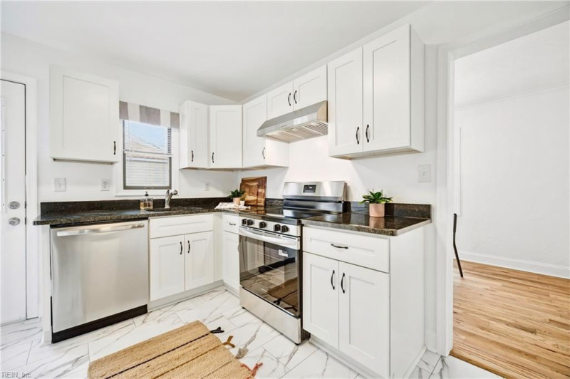Photo 7 of 31 residential for sale in Norfolk virginia Photo 7 of 31 residential for sale in Norfolk virginia