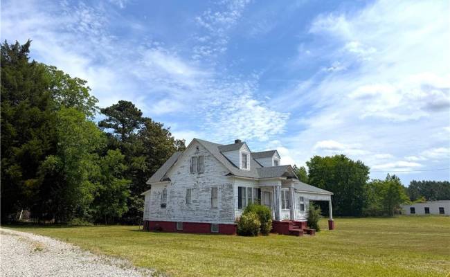 373 Colonial Trail, Surry County, VA 23883