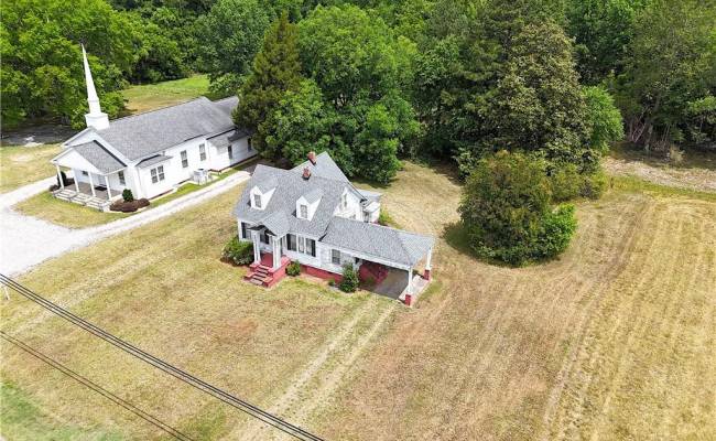 373 Colonial Trail, Surry County, VA 23883
