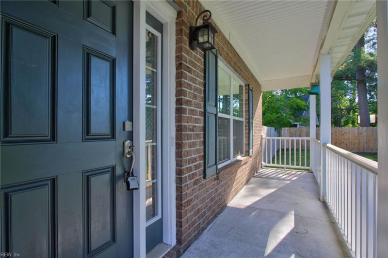 Photo 4 of 50 residential for sale in Virginia Beach virginia