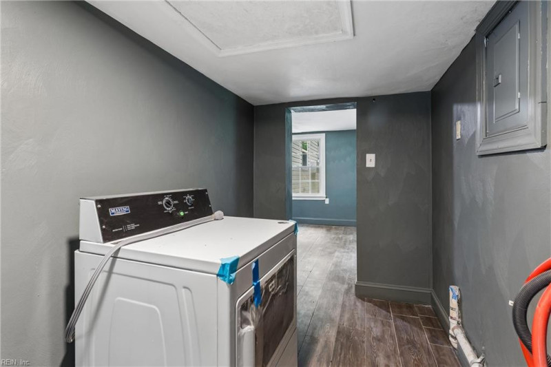 Photo 31 of 37 residential for sale in Portsmouth virginia Photo 31 of 37 residential for sale in Portsmouth virginia