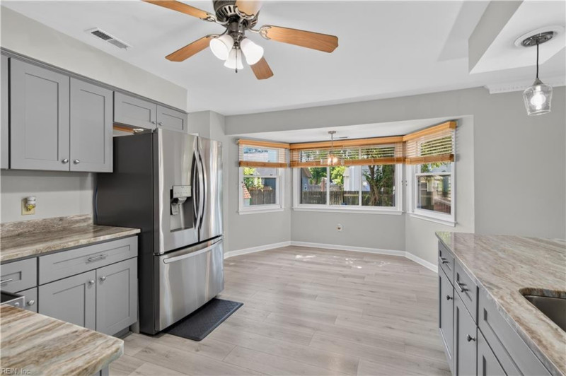 Photo 10 of 49 residential for sale in Virginia Beach virginia