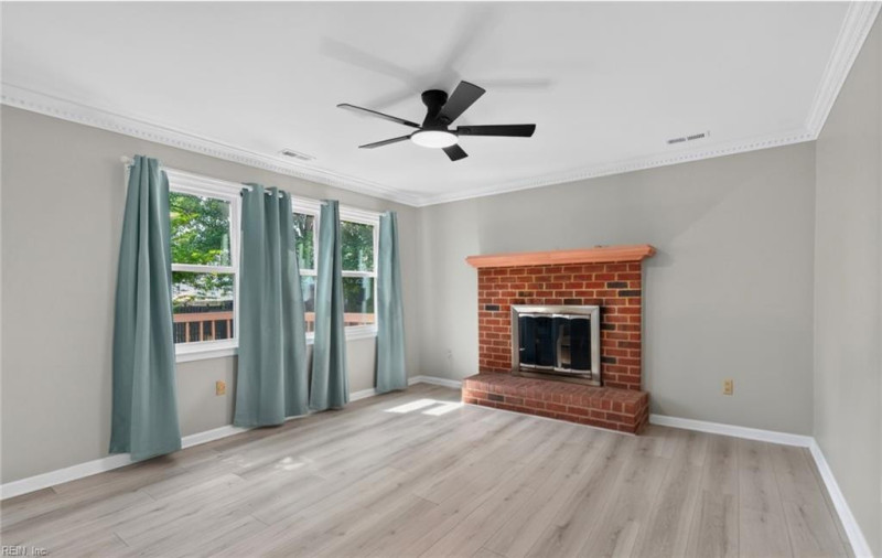Photo 17 of 49 residential for sale in Virginia Beach virginia