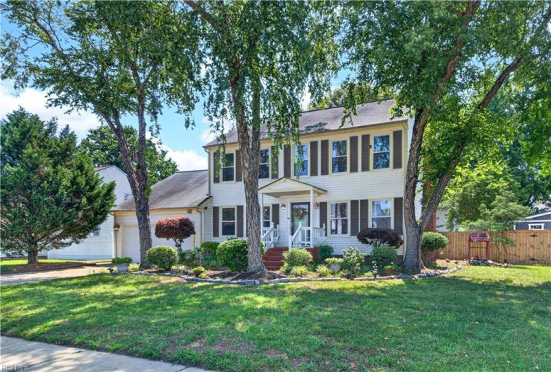Photo 3 of 49 residential for sale in Virginia Beach virginia