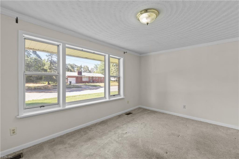Photo 16 of 26 residential for sale in Hampton virginia