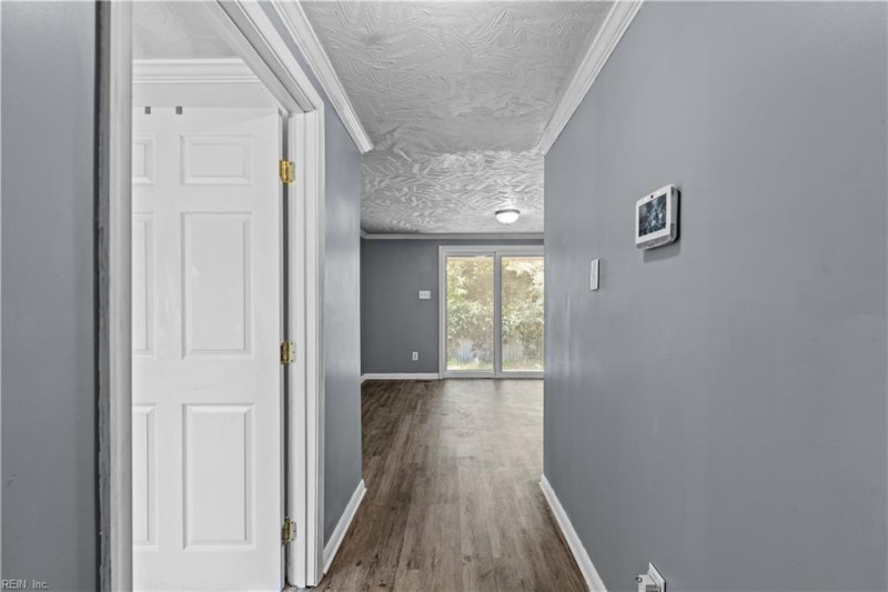Photo 9 of 26 residential for sale in Hampton virginia