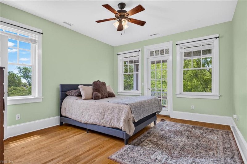 Photo 12 of 25 residential for sale in Norfolk virginia