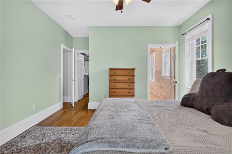 Photo 13 of 25 residential for sale in Norfolk virginia