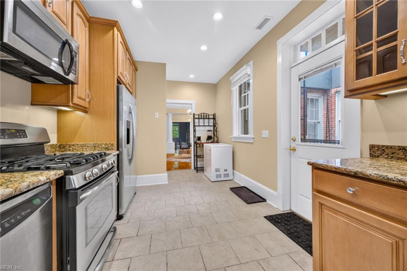 Photo 7 of 25 residential for sale in Norfolk virginia