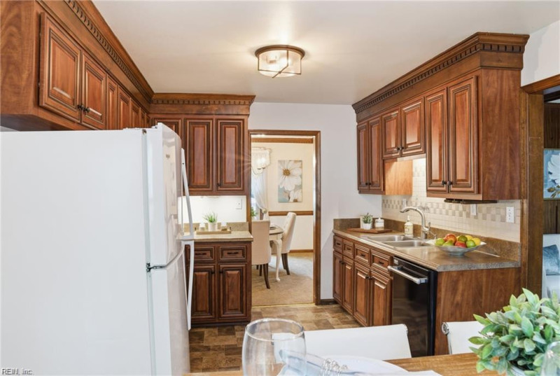 Photo 7 of 27 residential for sale in Chesapeake virginia Photo 7 of 27 residential for sale in Chesapeake virginia