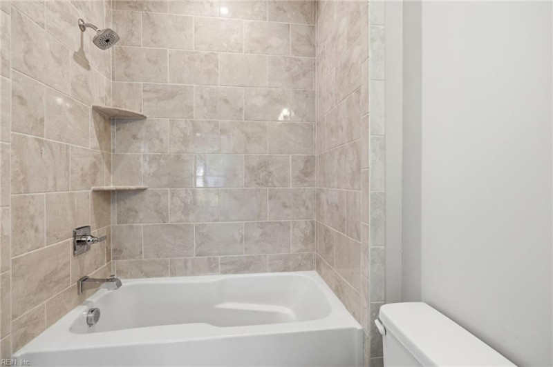 Photo 25 of 41 residential for sale in Virginia Beach virginia