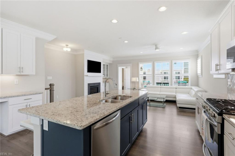 Photo 9 of 41 residential for sale in Virginia Beach virginia