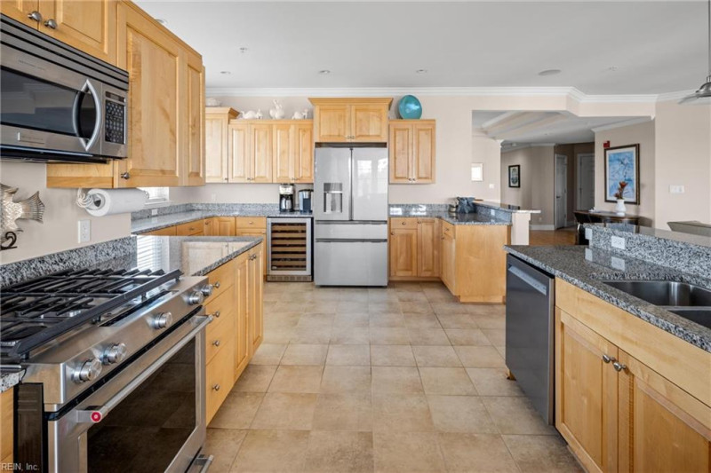 Photo 9 of 39 residential for sale in Virginia Beach virginia