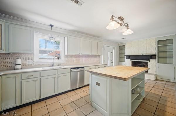 Photo 7 of 25 residential for sale in Suffolk virginia