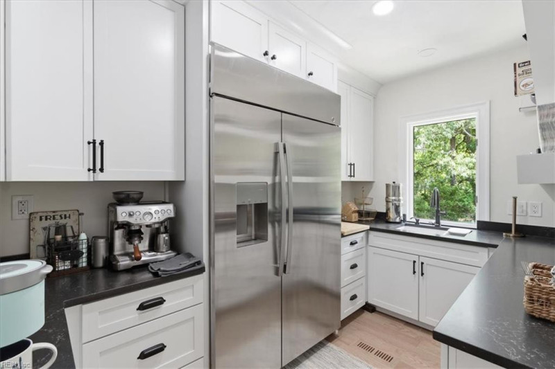 Photo 13 of 50 residential for sale in Virginia Beach virginia