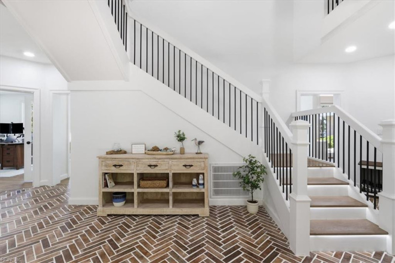 Photo 5 of 50 residential for sale in Virginia Beach virginia