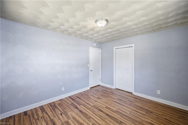 Photo 11 of 30 residential for sale in Norfolk virginia