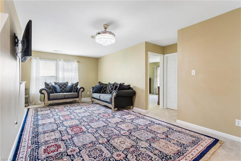 Photo 23 of 48 residential for sale in York County virginia