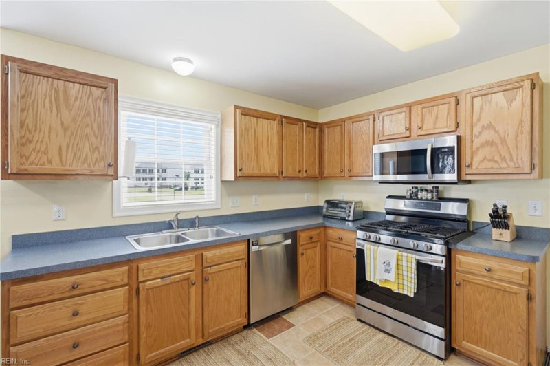 Photo 16 of 36 residential for sale in Henrico County virginia