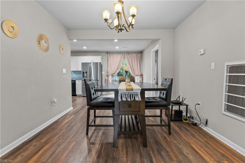 Photo 16 of 46 residential for sale in Suffolk virginia
