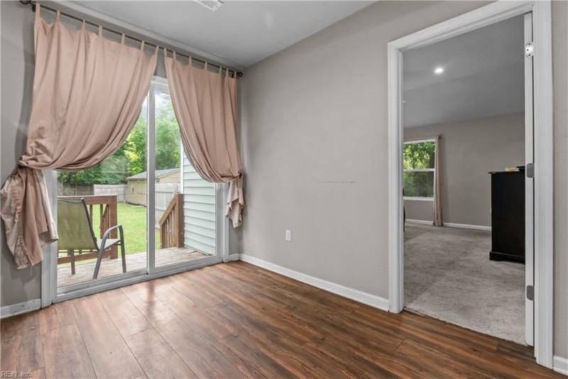 Photo 31 of 46 residential for sale in Suffolk virginia