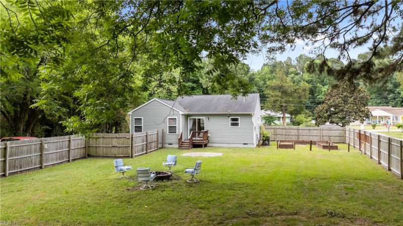 Photo 33 of 46 residential for sale in Suffolk virginia