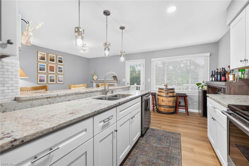 Photo 16 of 50 residential for sale in Virginia Beach virginia