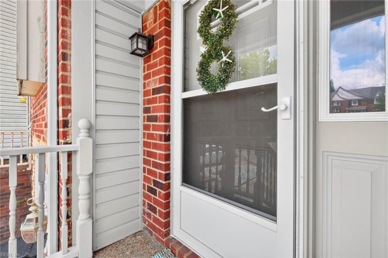 Photo 9 of 50 residential for sale in Virginia Beach virginia