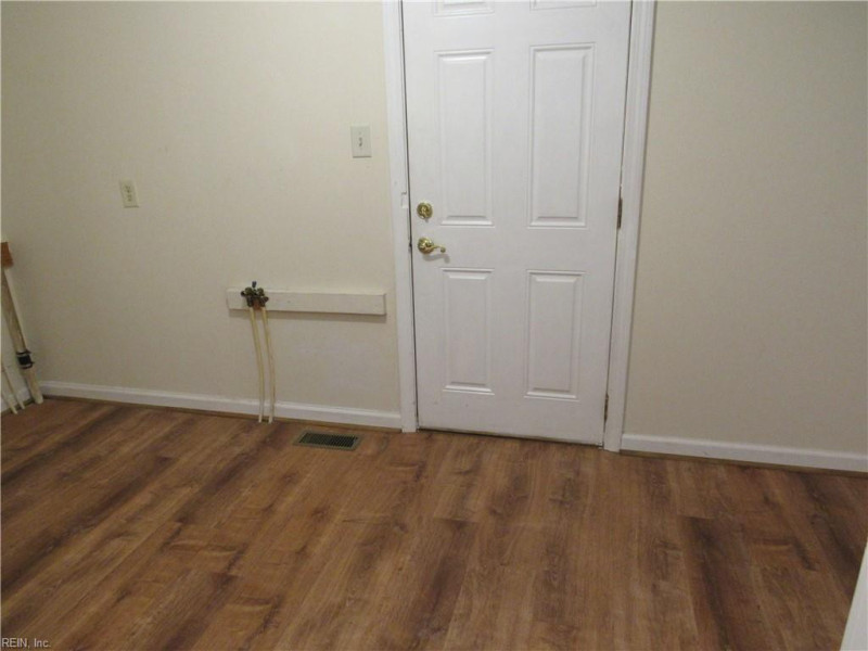Photo 12 of 21 residential for sale in Franklin virginia Photo 12 of 21 residential for sale in Franklin virginia