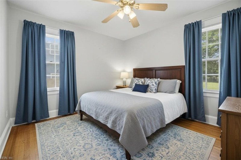 Photo 14 of 24 residential for sale in Portsmouth virginia