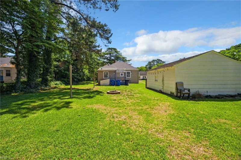 Photo 21 of 24 residential for sale in Portsmouth virginia