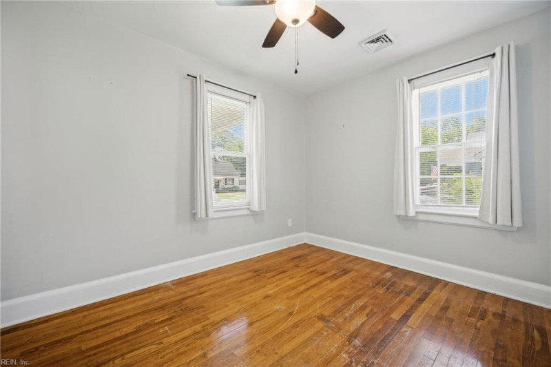 Photo 9 of 24 residential for sale in Portsmouth virginia