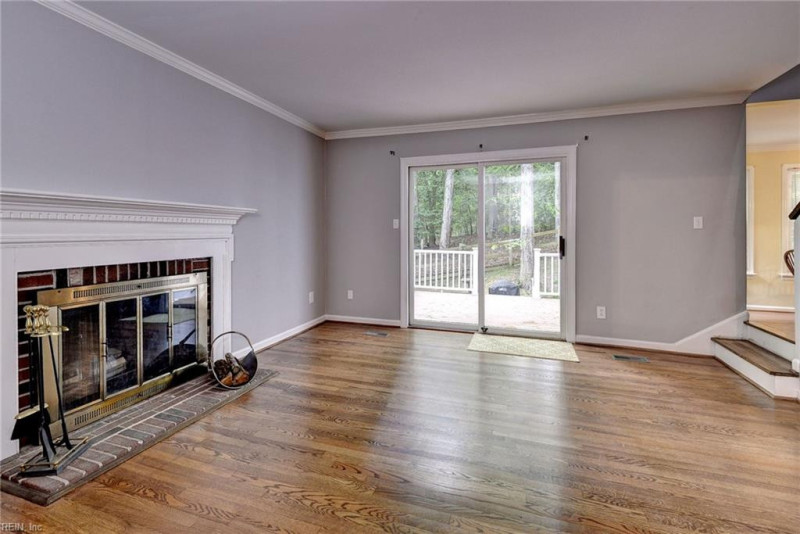 Photo 5 of 38 residential for sale in James City County virginia