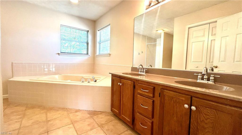 Photo 12 of 28 residential for sale in Newport News virginia
