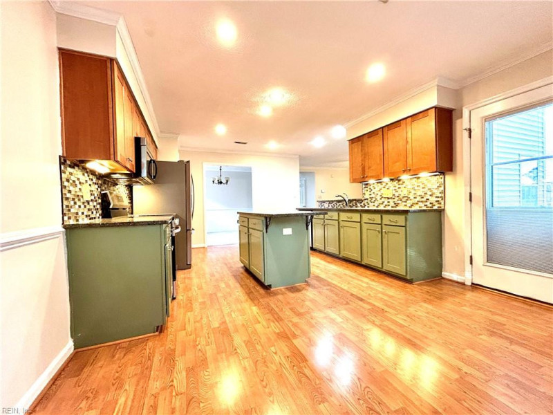 Photo 16 of 28 residential for sale in Newport News virginia