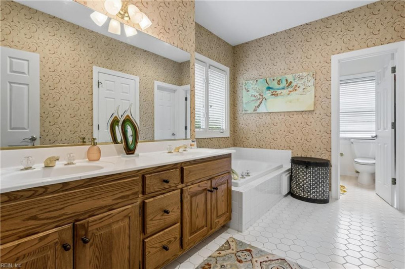 Photo 18 of 30 residential for sale in Williamsburg virginia