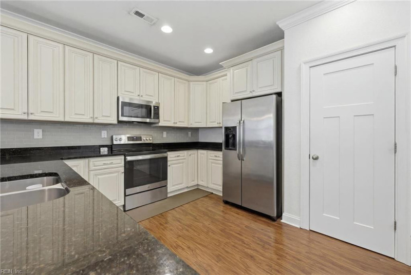 Photo 20 of 42 residential for sale in Norfolk virginia