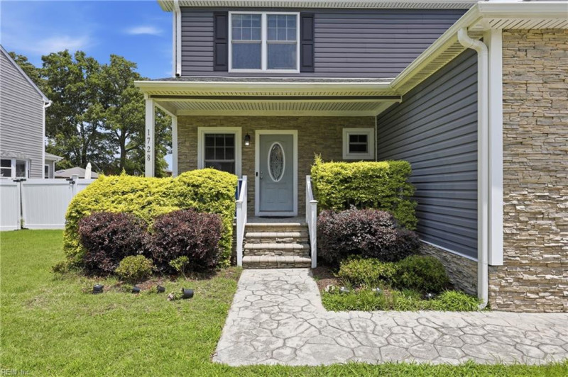 Photo 9 of 42 residential for sale in Norfolk virginia