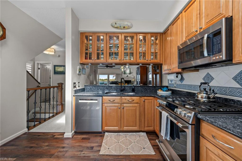 Photo 17 of 41 residential for sale in Norfolk virginia Photo 17 of 41 residential for sale in Norfolk virginia