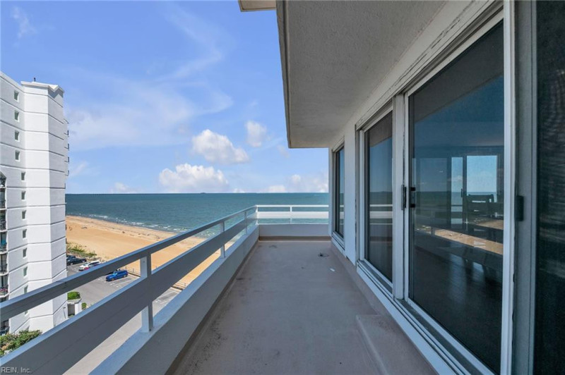 Photo 14 of 50 residential for sale in Virginia Beach virginia