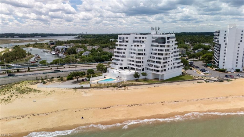 Photo 6 of 50 residential for sale in Virginia Beach virginia