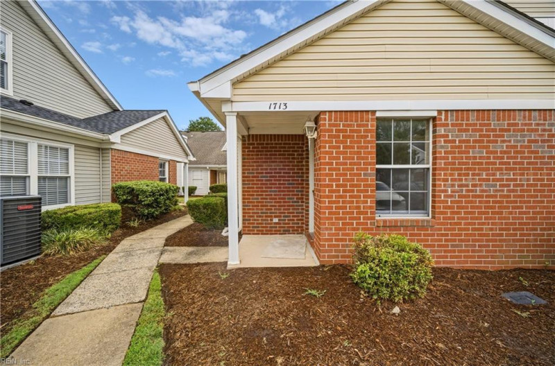 Photo 7 of 30 residential for sale in Chesapeake virginia Photo 7 of 30 residential for sale in Chesapeake virginia